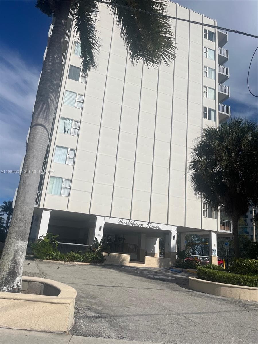 7545 E Treasure Dr # 5H, North Bay Village FL 33141 — 1