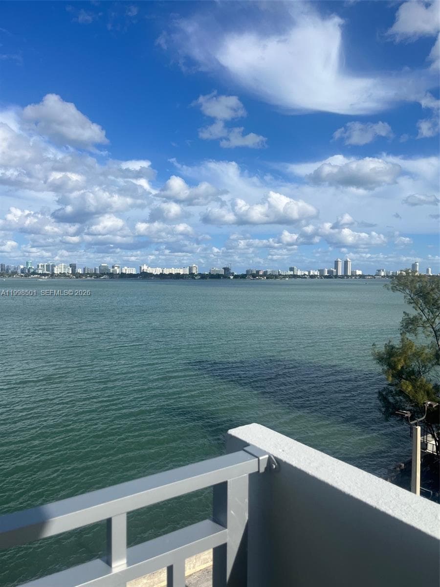 7545 E Treasure Dr # 5H, North Bay Village FL 33141 — 5
