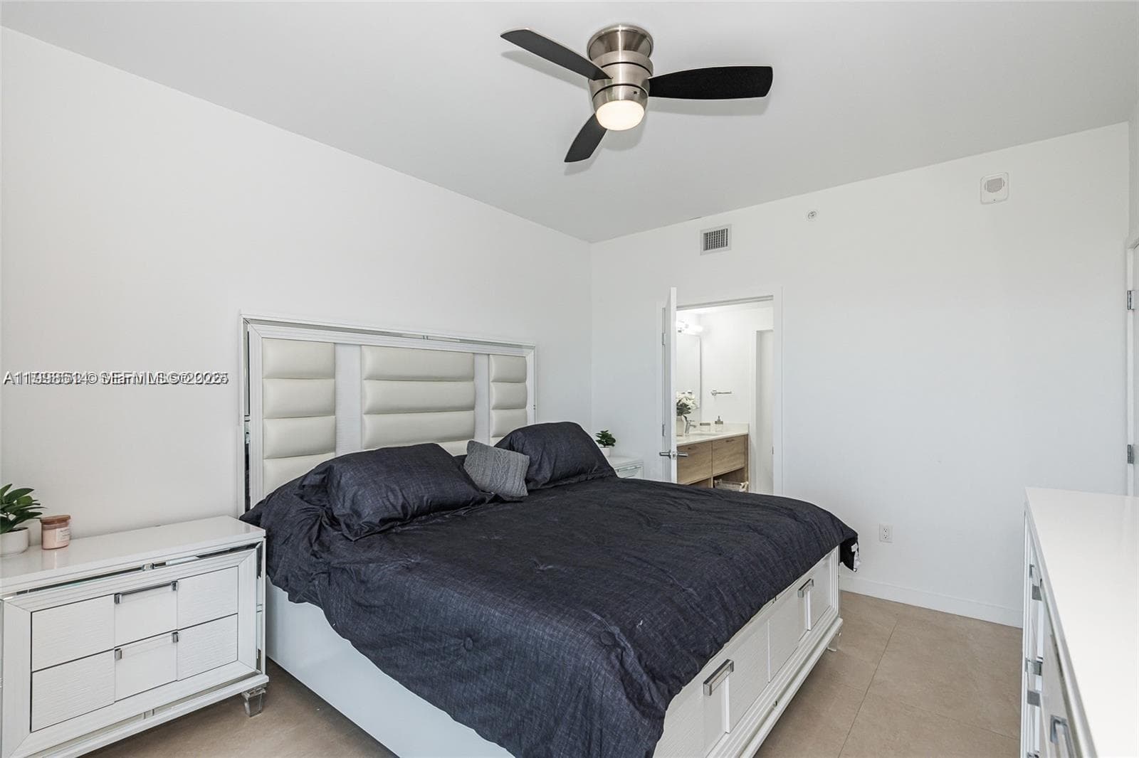 16385 Biscayne Blvd # 2118, North Miami Beach FL 33160 — 12
