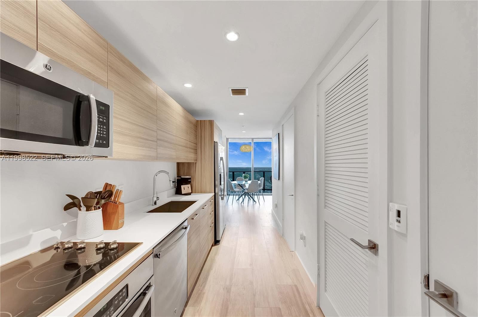 121 NE 34th St # 2815, Miami FL 33137 — 3