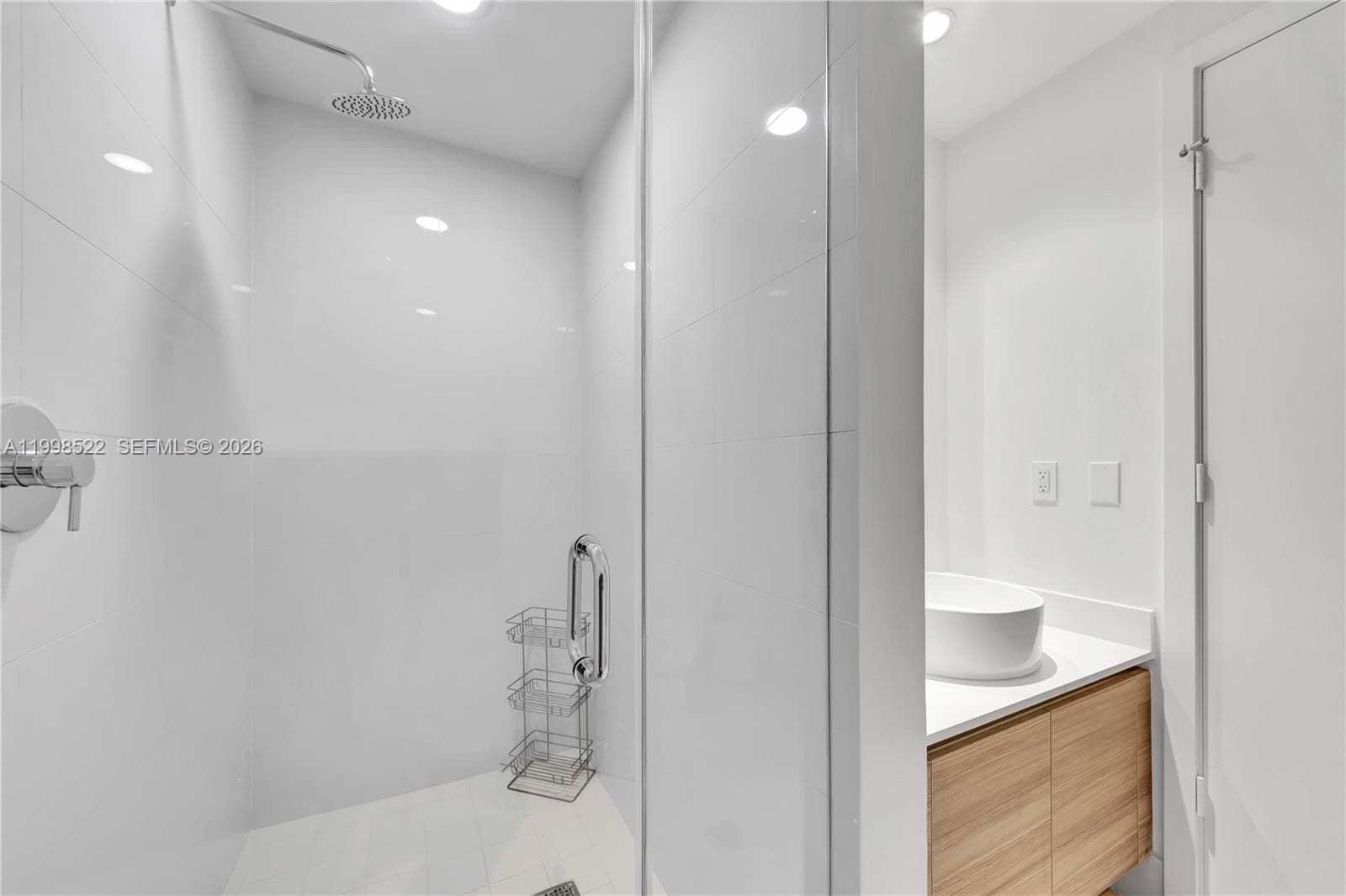 121 NE 34th St # 2815, Miami FL 33137 — 31
