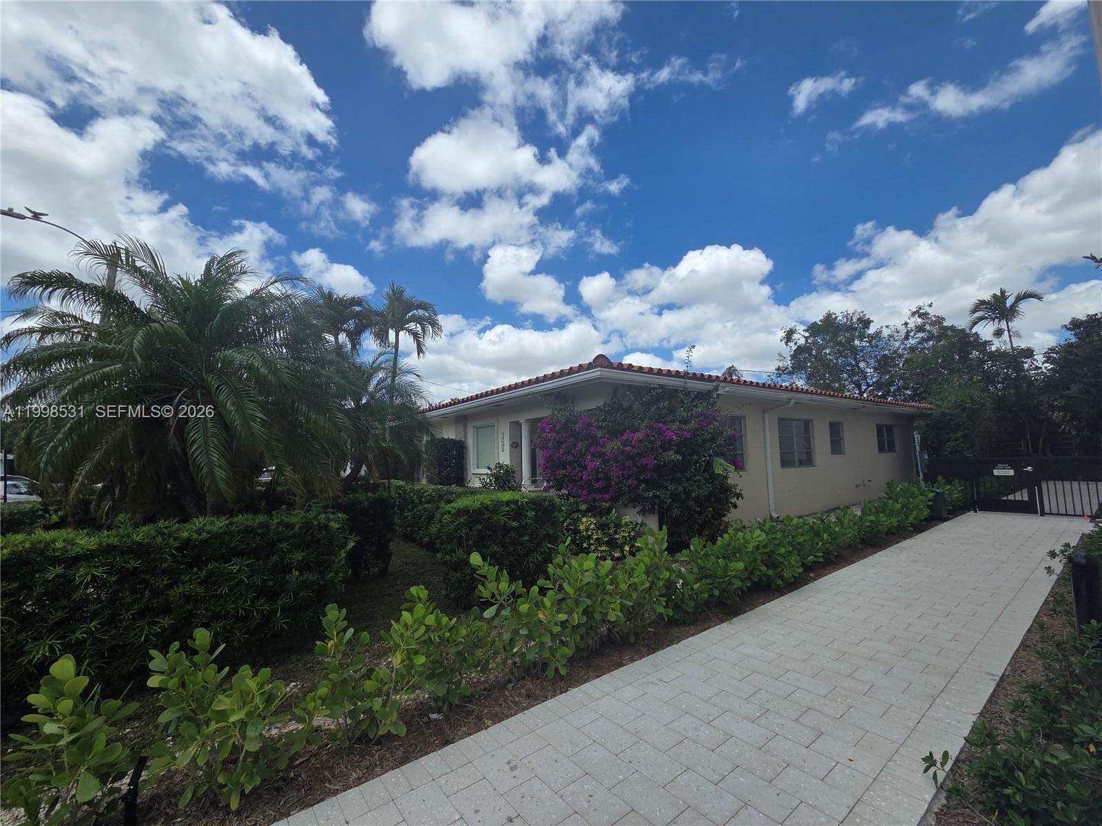 345 Malaga Ave, Coral Gables FL 33134 — 43
