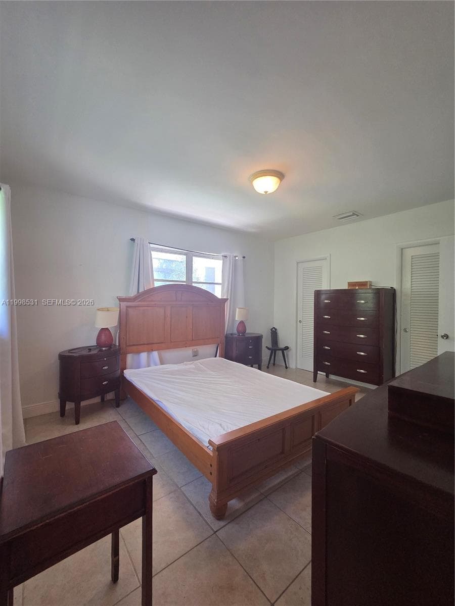 345 Malaga Ave, Coral Gables FL 33134 — 34