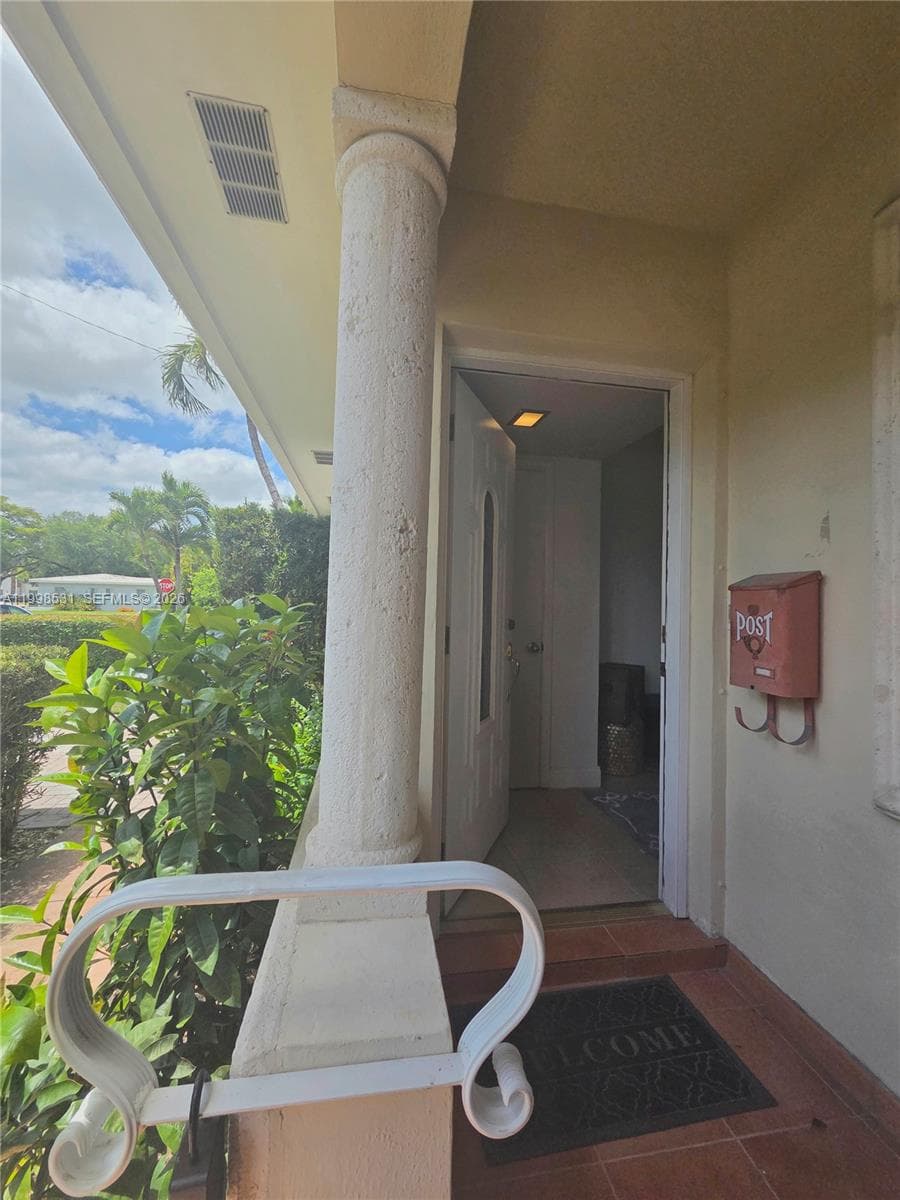 345 Malaga Ave, Coral Gables FL 33134 — 41
