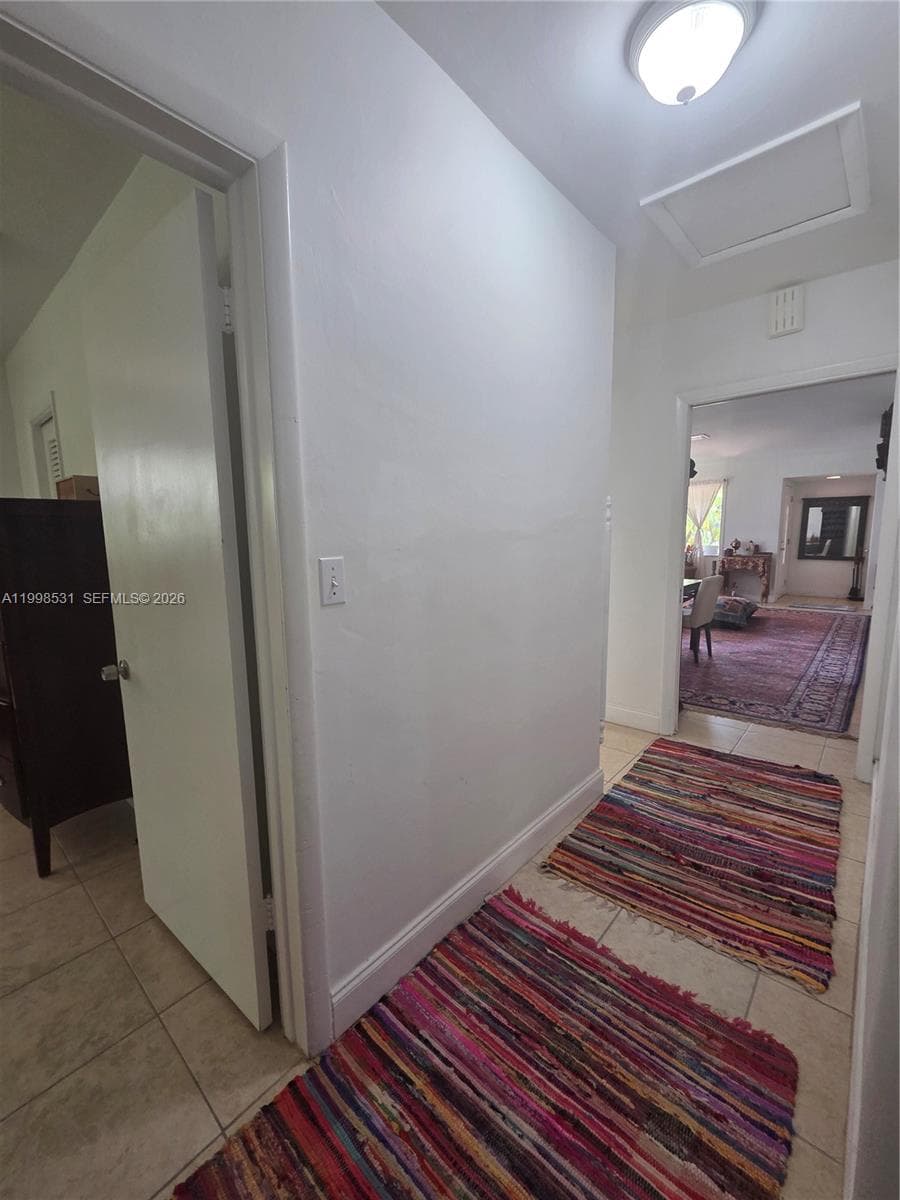 345 Malaga Ave, Coral Gables FL 33134 — 37