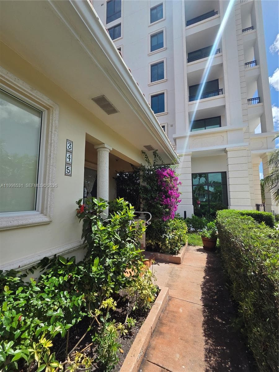 345 Malaga Ave, Coral Gables FL 33134 — 4