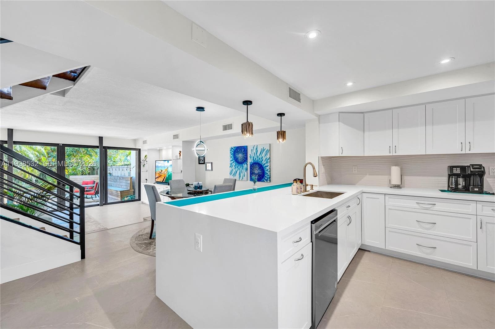 7018 SW 53rd Ln, Miami FL 33155 — 14