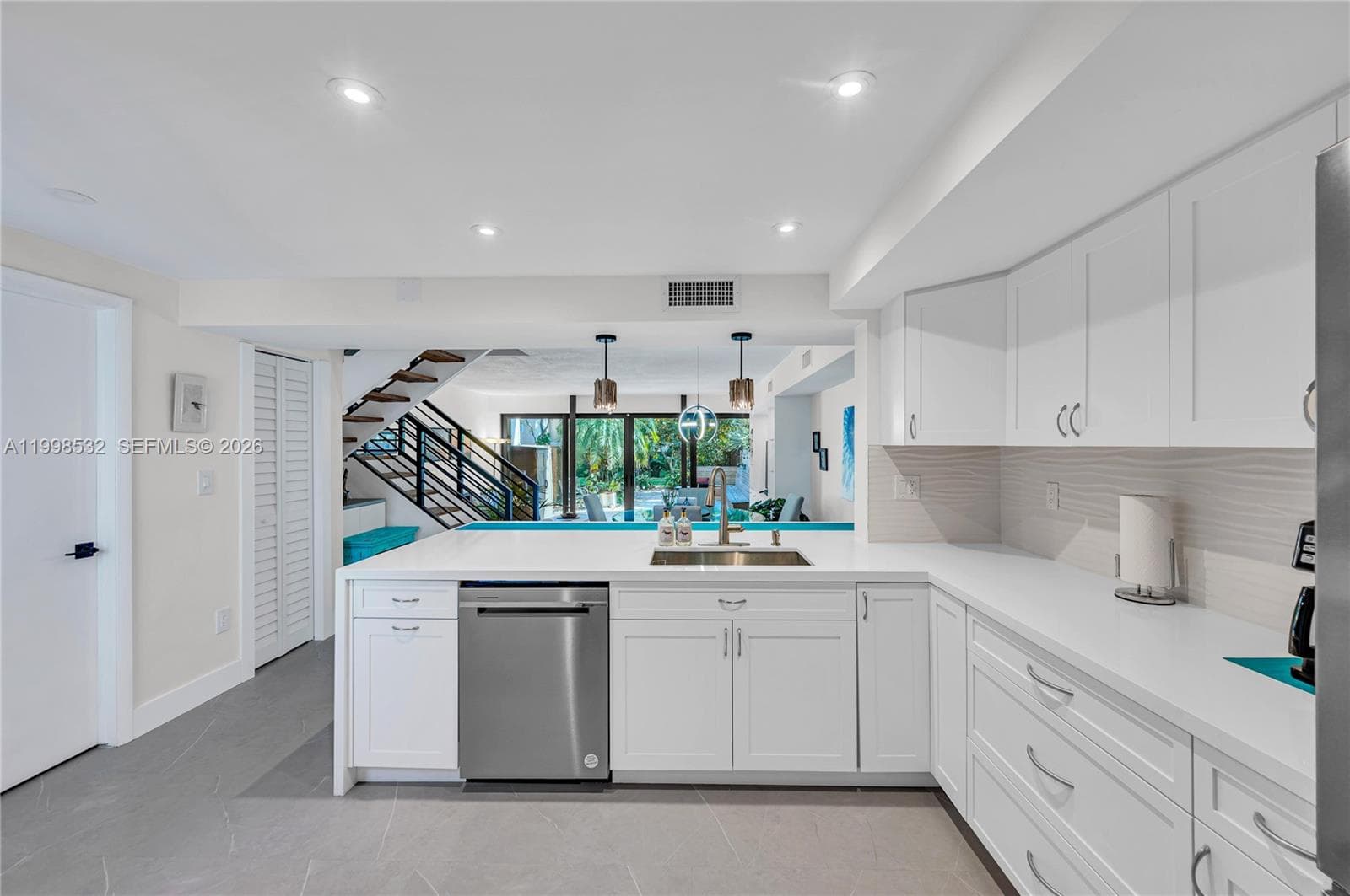 7018 SW 53rd Ln, Miami FL 33155 — 15