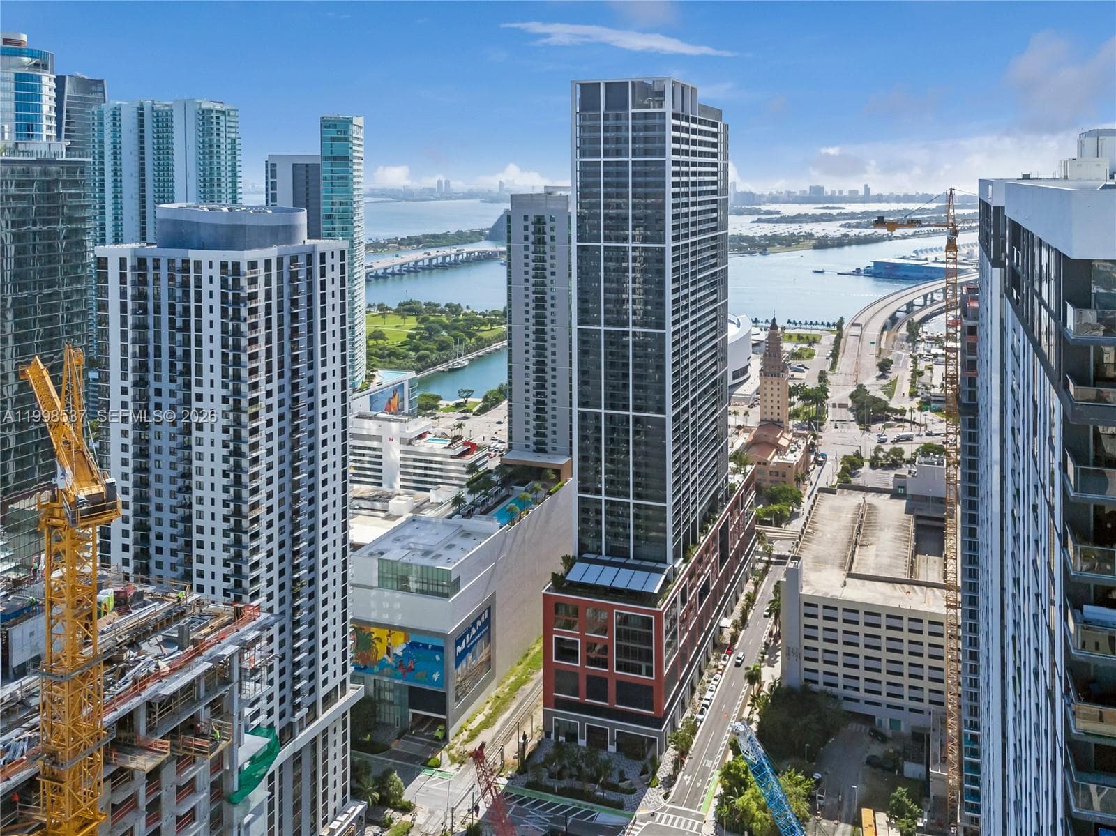 159 NE 6th St # 2403, Miami FL 33132 — 16