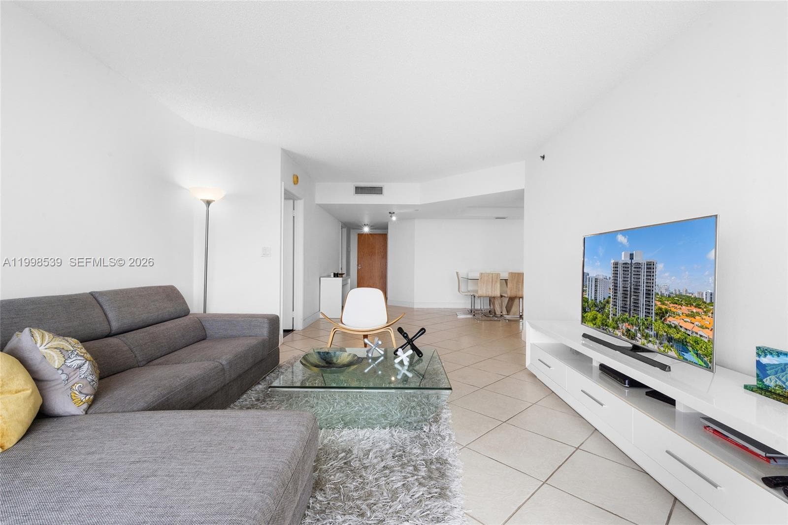 3598 Yacht Club Dr, Aventura FL 33180 — 2