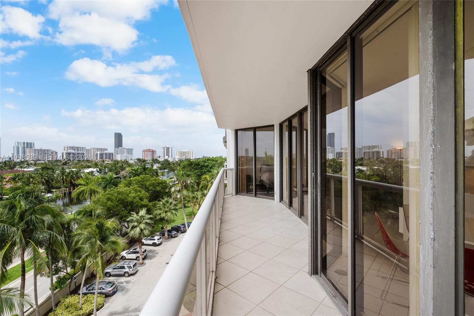3598 Yacht Club Dr, Aventura FL 33180 — 17