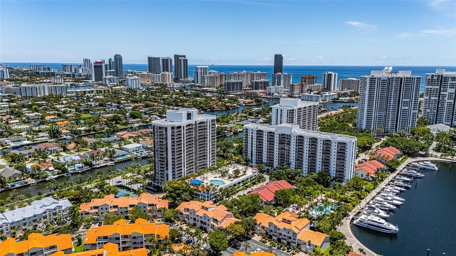 3598 Yacht Club Dr, Aventura FL 33180 — 43