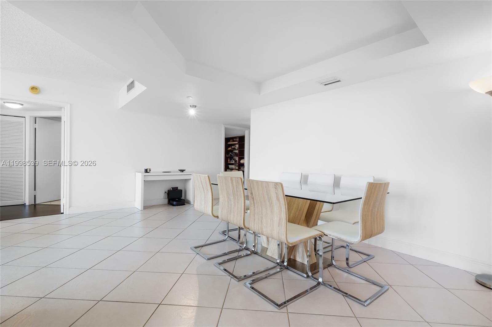 3598 Yacht Club Dr, Aventura FL 33180 — 7