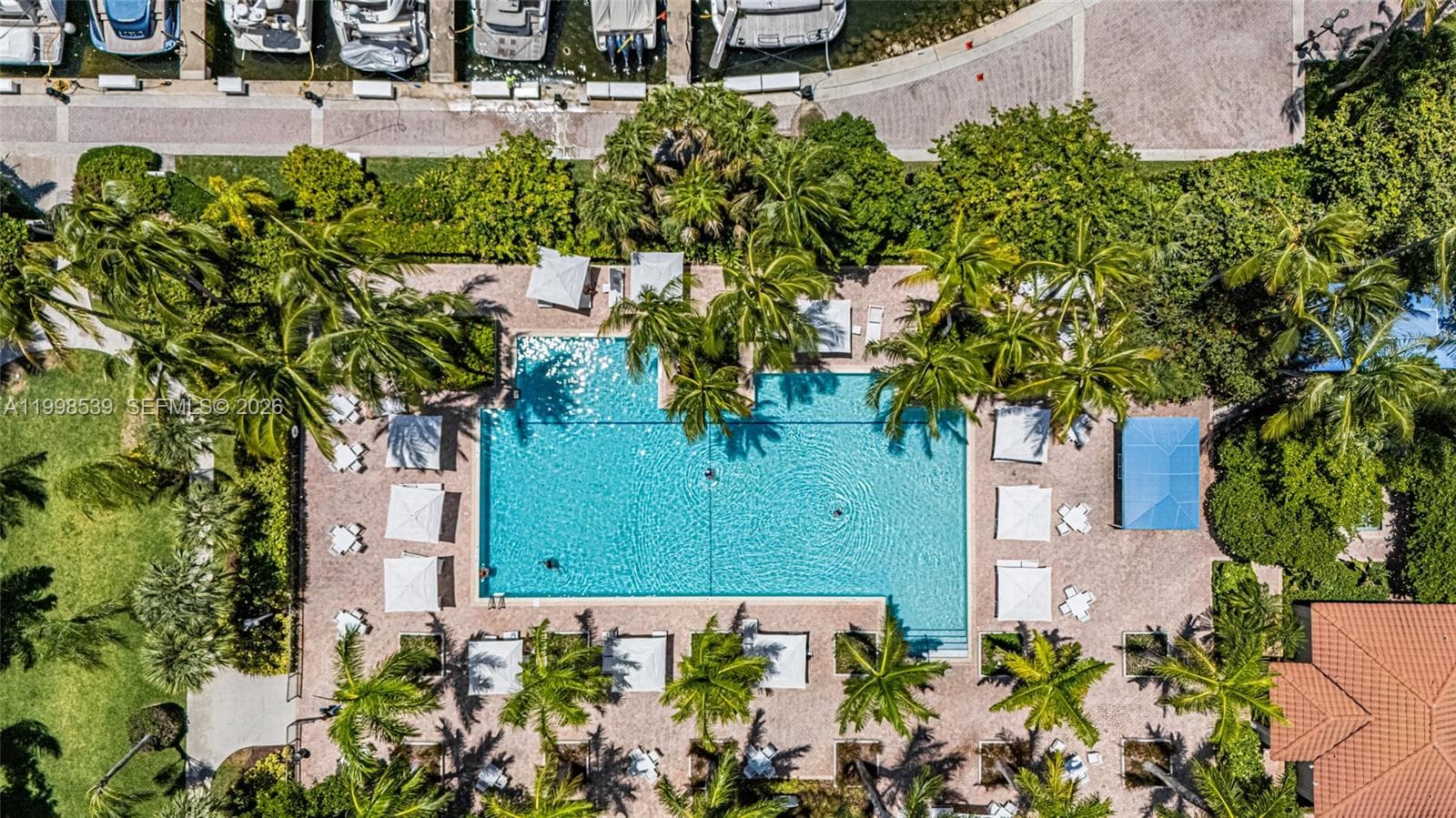3598 Yacht Club Dr, Aventura FL 33180 — 36