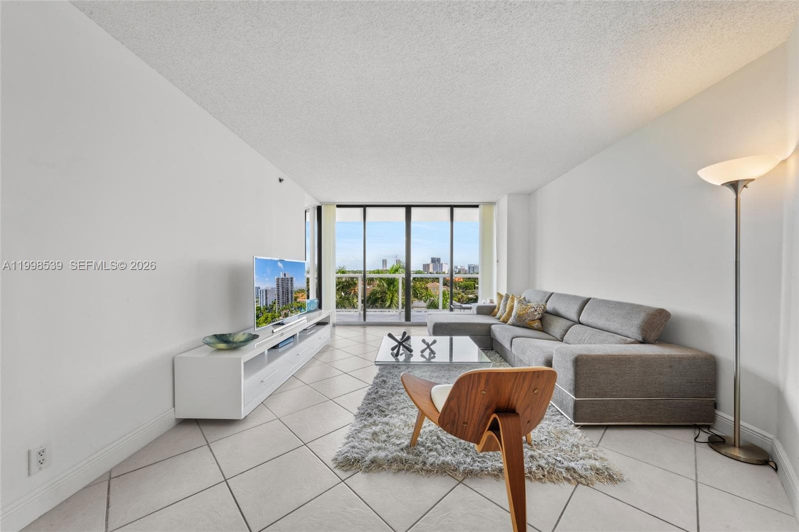 3598 Yacht Club Dr, Aventura FL 33180 — 5