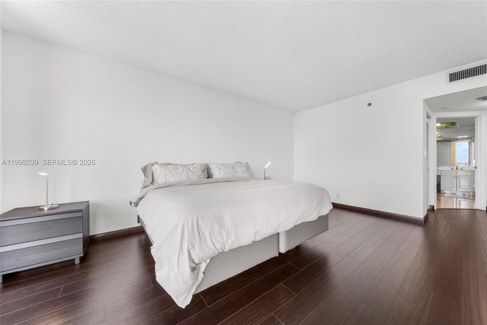 3598 Yacht Club Dr, Aventura FL 33180 — 20