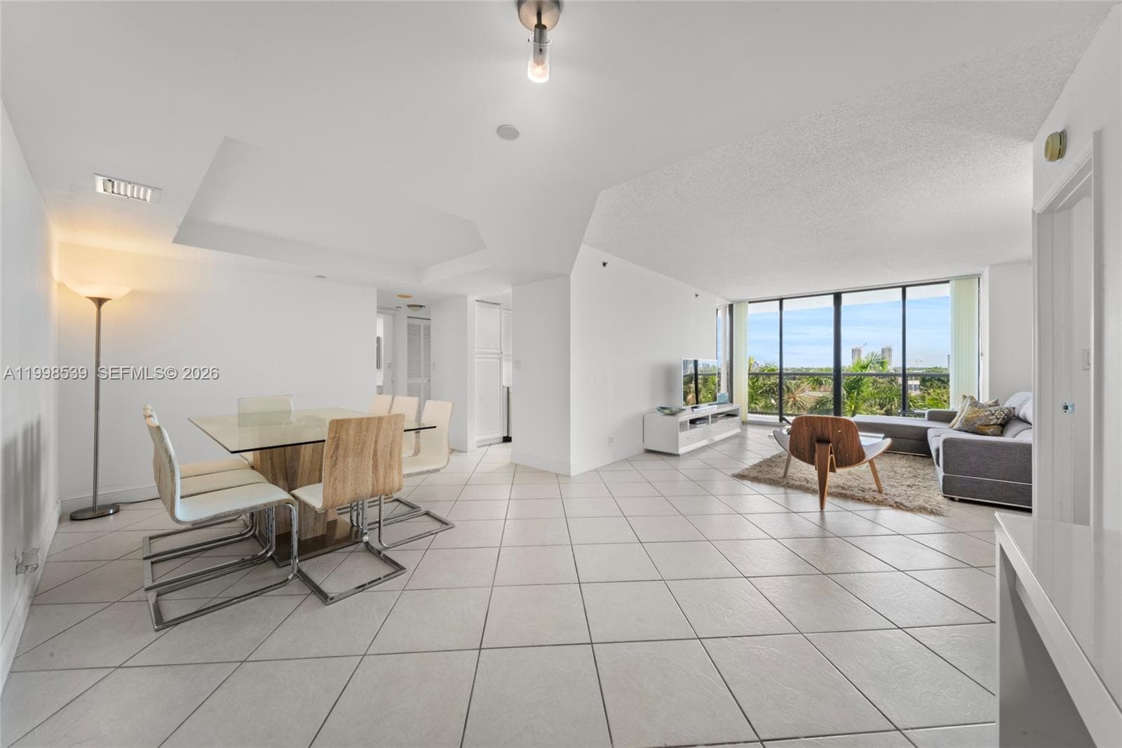 3598 Yacht Club Dr, Aventura FL 33180 — 9