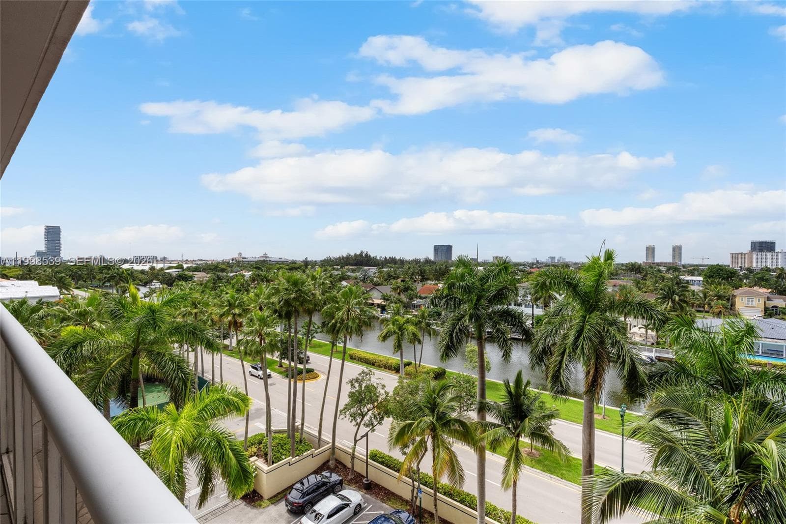 3598 Yacht Club Dr, Aventura FL 33180 — 18
