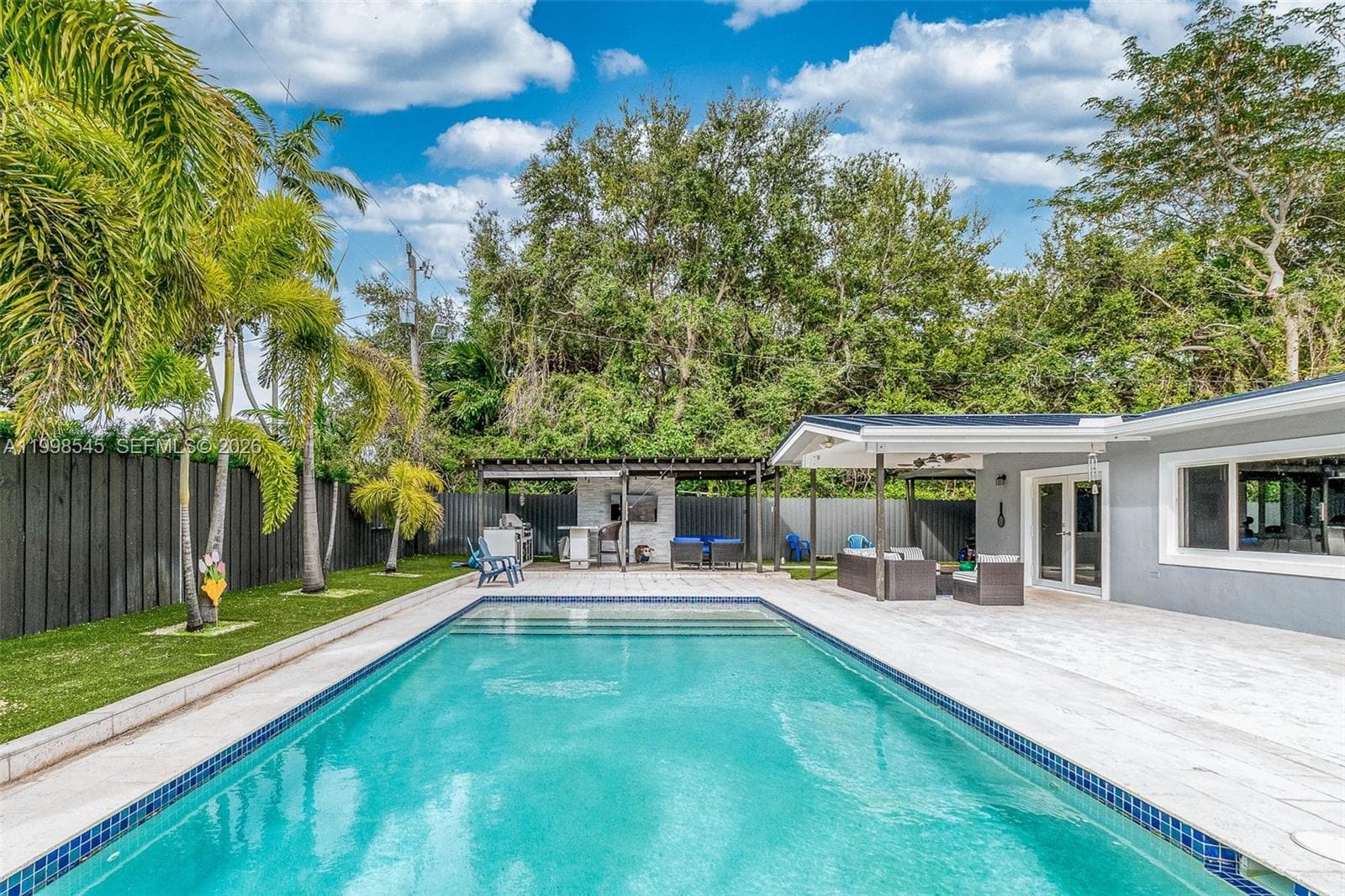 17420 SW 84th Ct, Palmetto Bay FL 33157 — 2