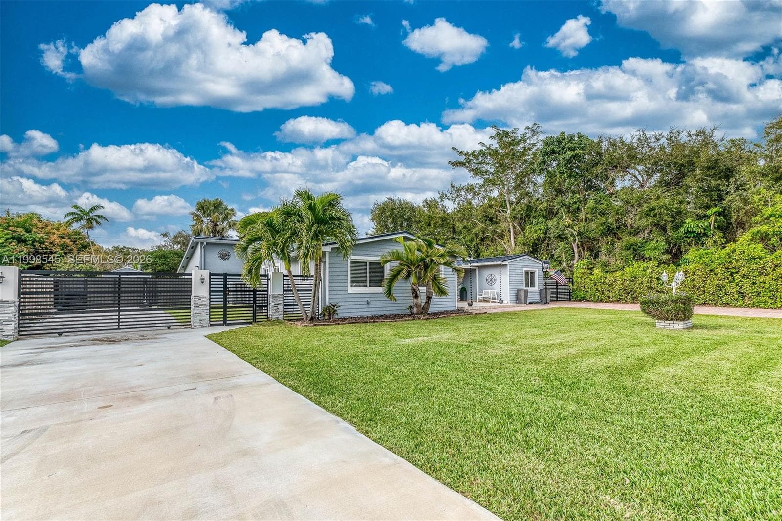 17420 SW 84th Ct, Palmetto Bay FL 33157 — 32