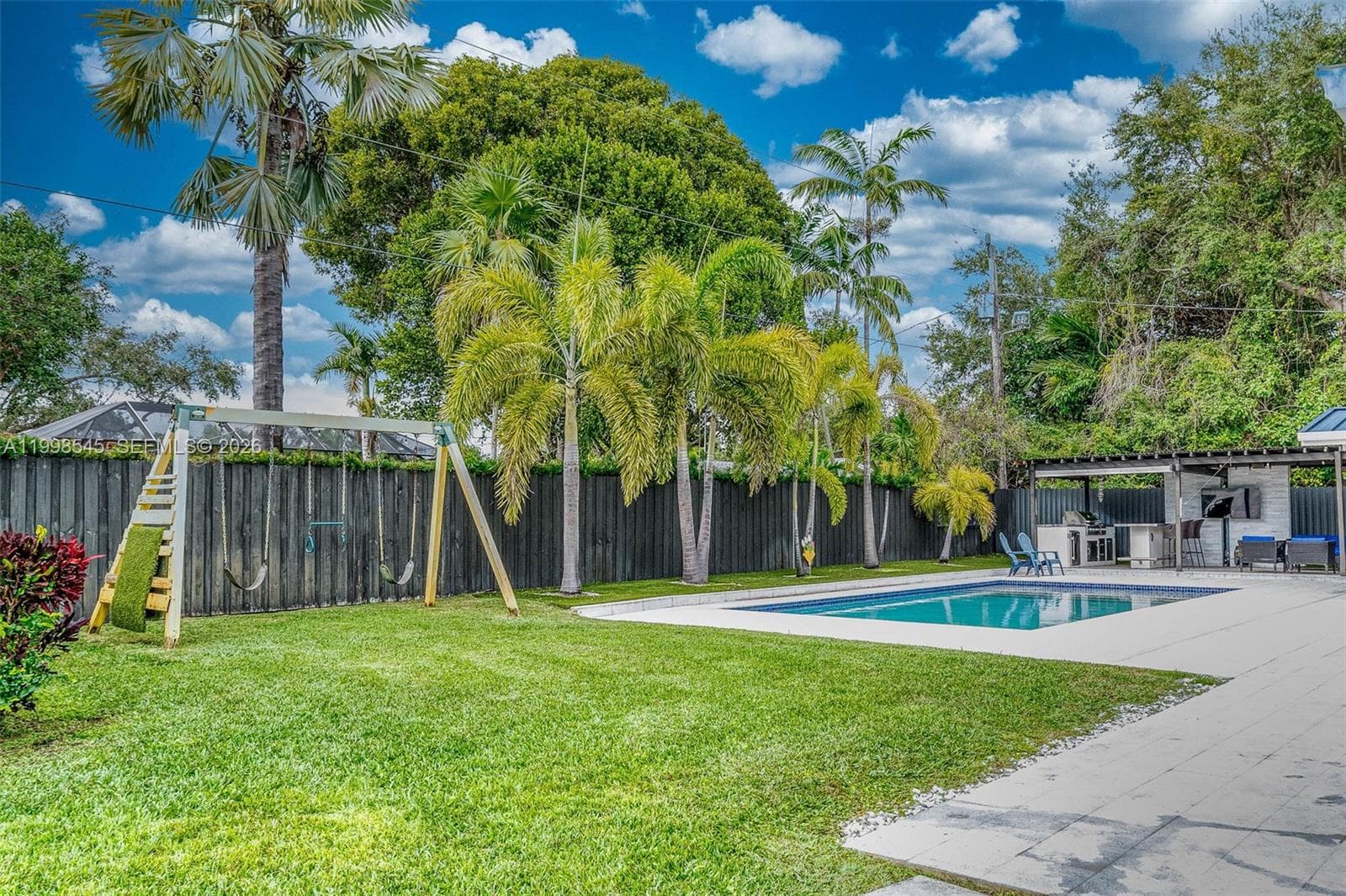 17420 SW 84th Ct, Palmetto Bay FL 33157 — 30
