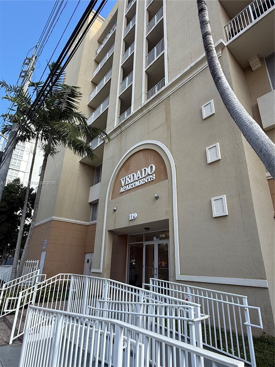 119 SW 6th Ave # 405, Miami FL 33130 — 17