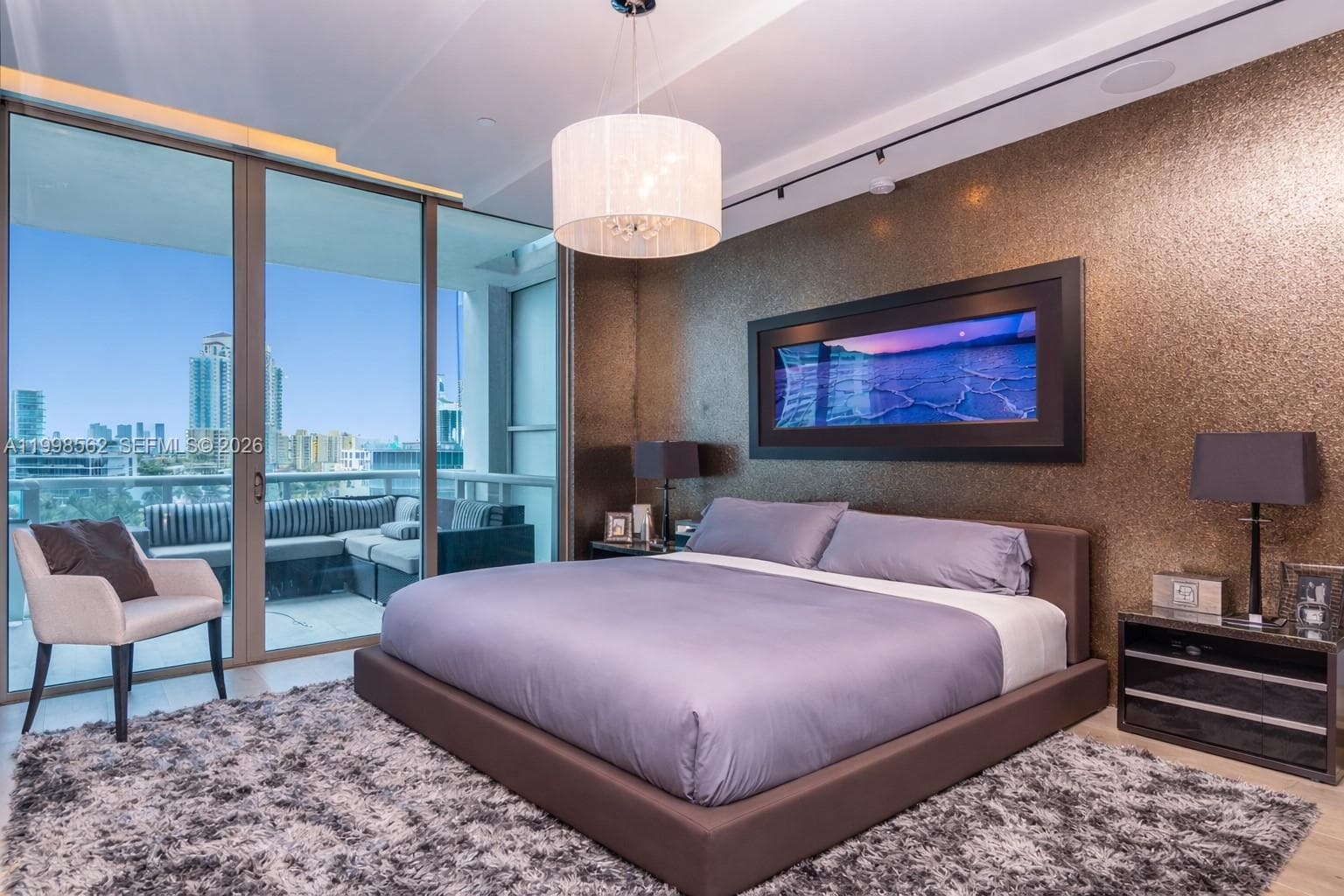 50 S Pointe Dr # 905, Miami Beach FL 33139 — 18