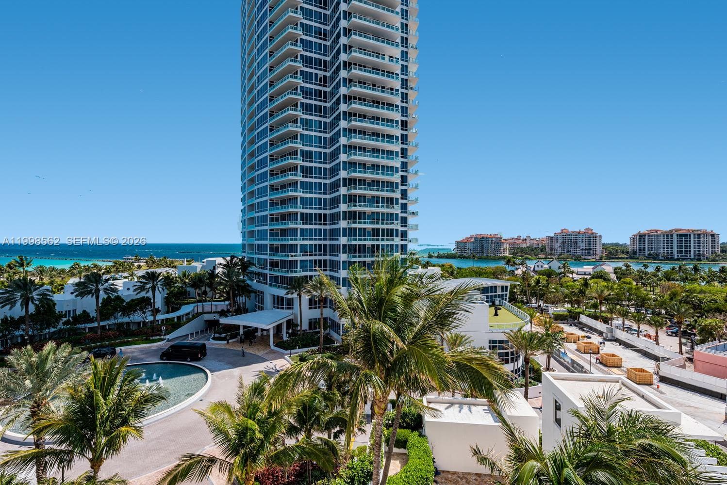 50 S Pointe Dr # 905, Miami Beach FL 33139 — 37