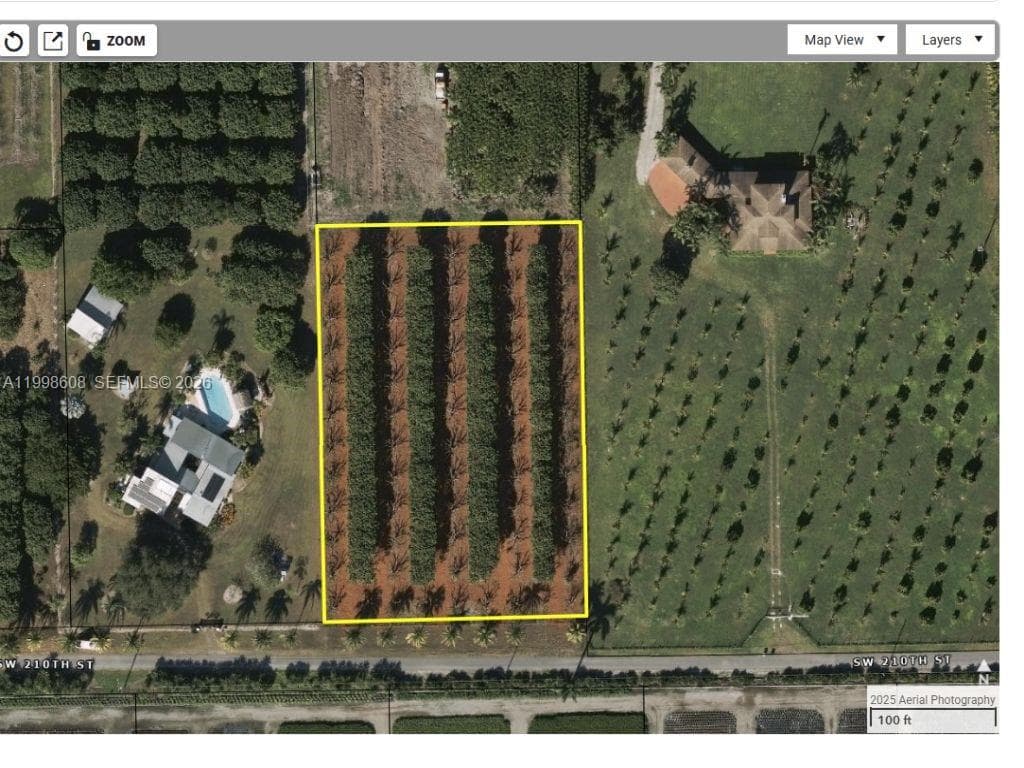 15501 SW 210, Miami FL 33187 — 1