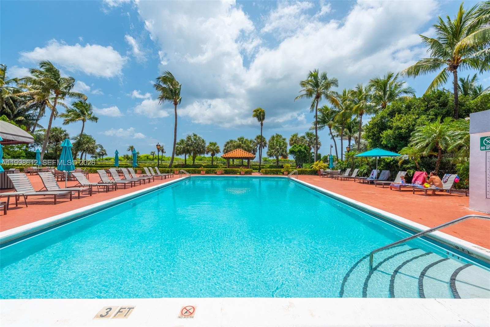2401 Collins Ave # 1007, Miami Beach FL 33140 — 22