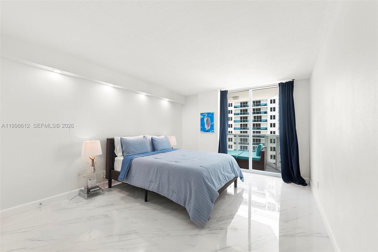 2401 Collins Ave # 1007, Miami Beach FL 33140 — 14