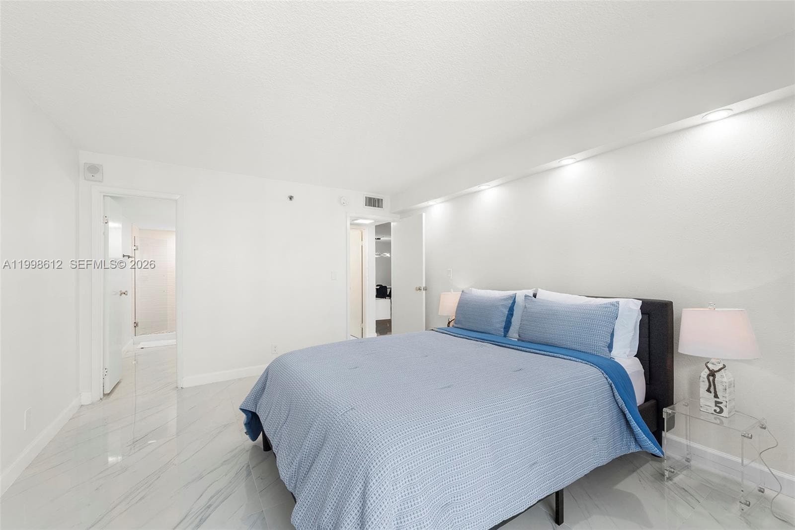 2401 Collins Ave # 1007, Miami Beach FL 33140 — 15