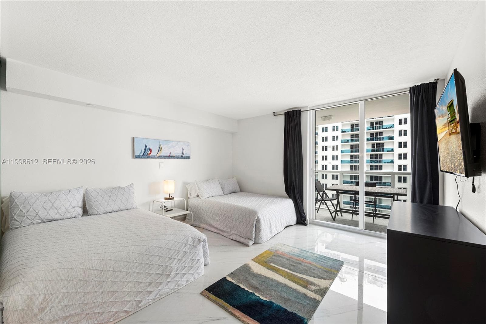 2401 Collins Ave # 1007, Miami Beach FL 33140 — 11