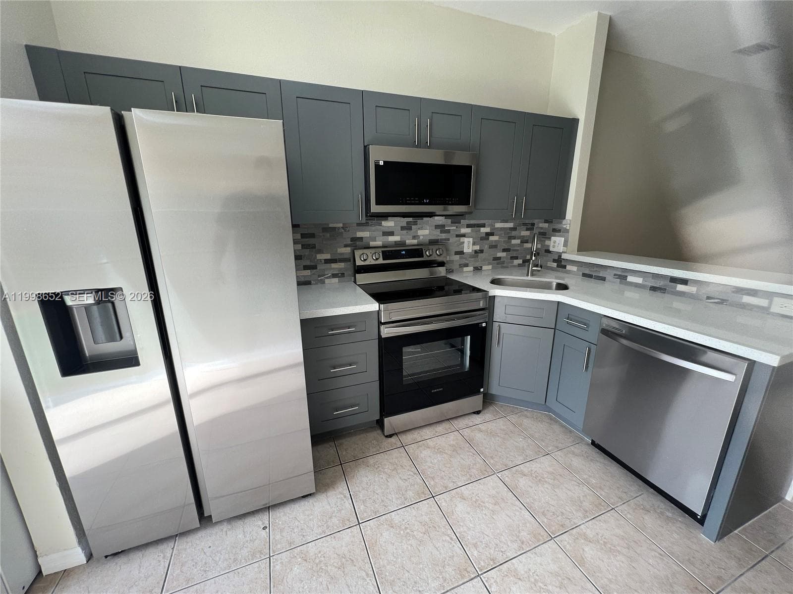 85 SW 16 AV, Homestead FL 33030 — 17