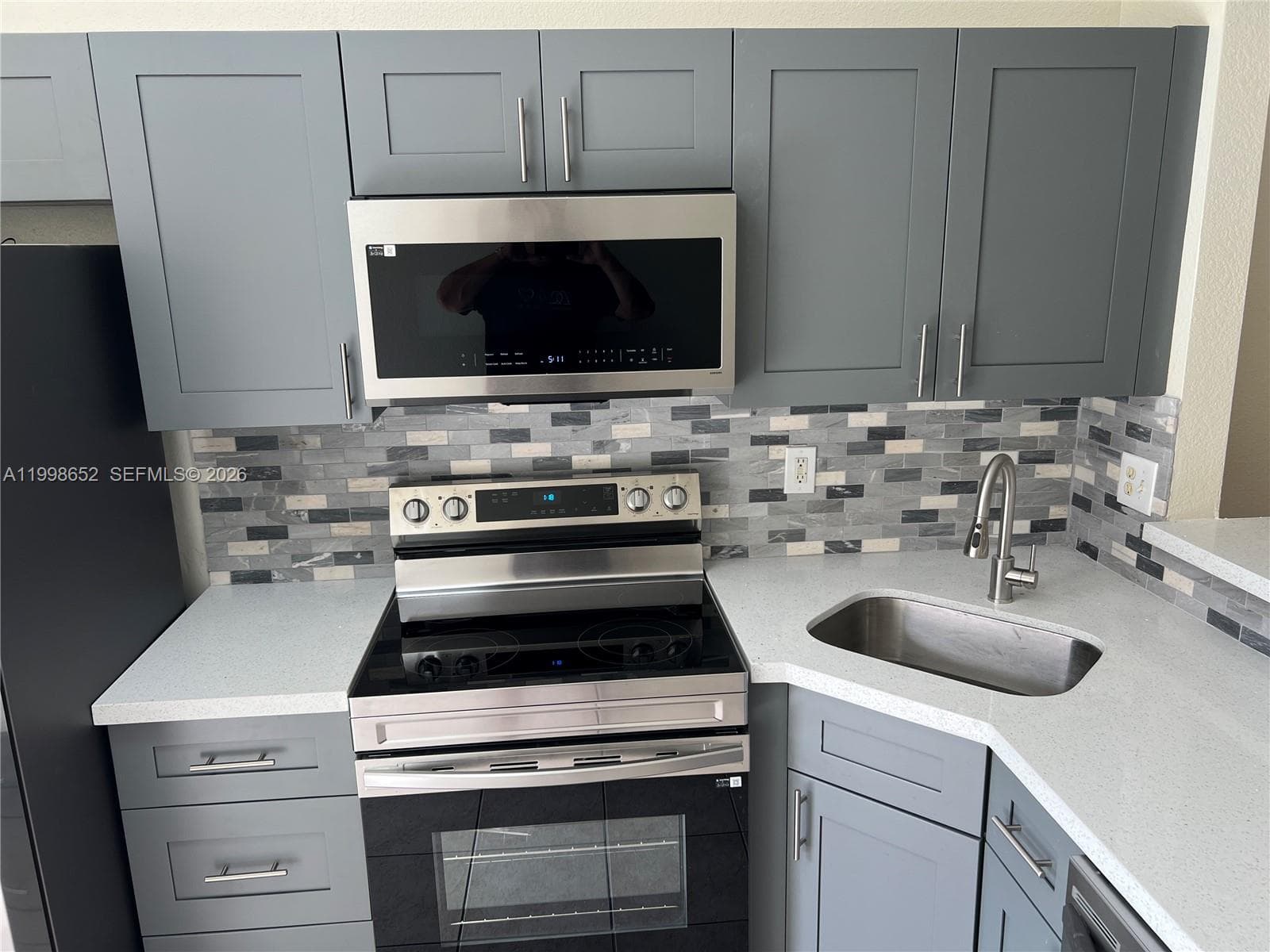 85 SW 16 AV, Homestead FL 33030 — 16