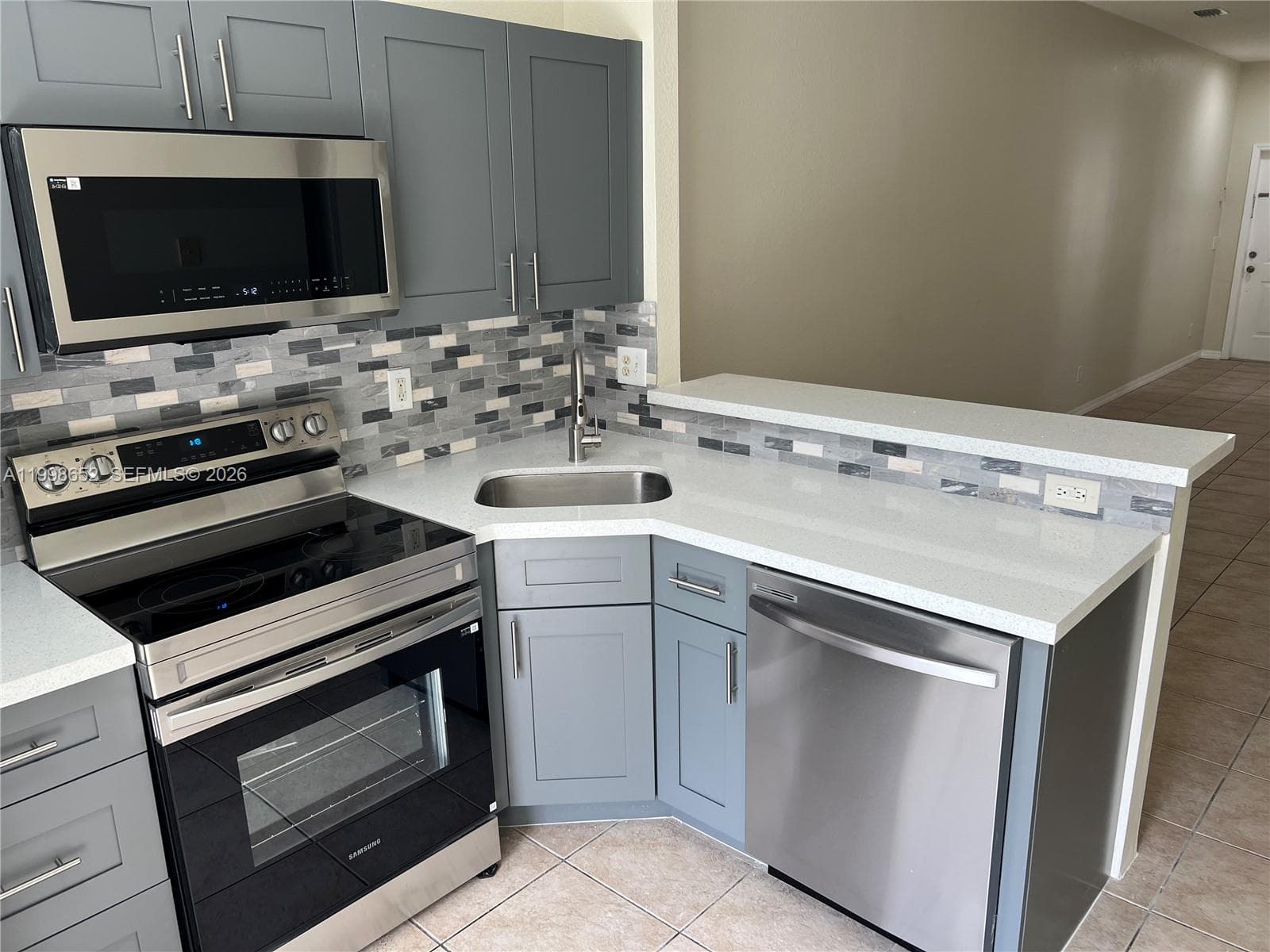 85 SW 16 AV, Homestead FL 33030 — 15