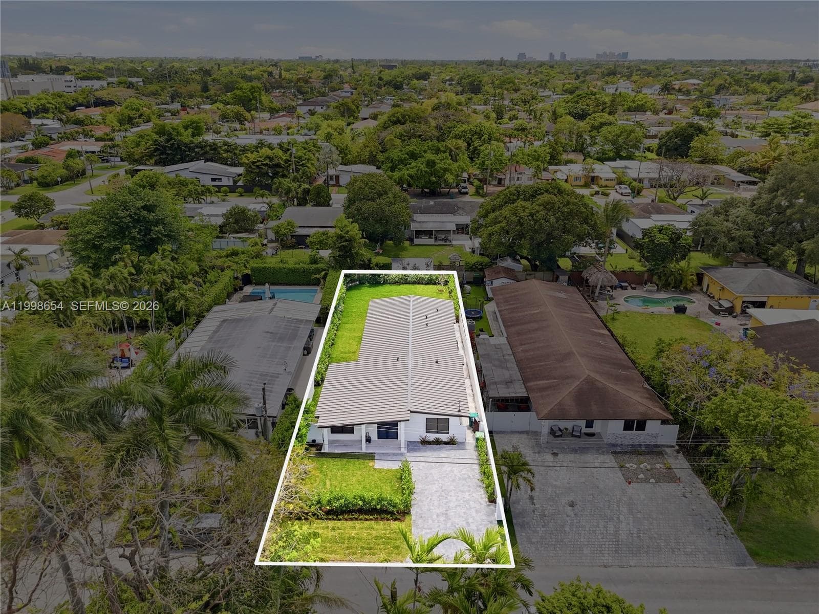 6332 SW 28th St, Miami FL 33155 — 36