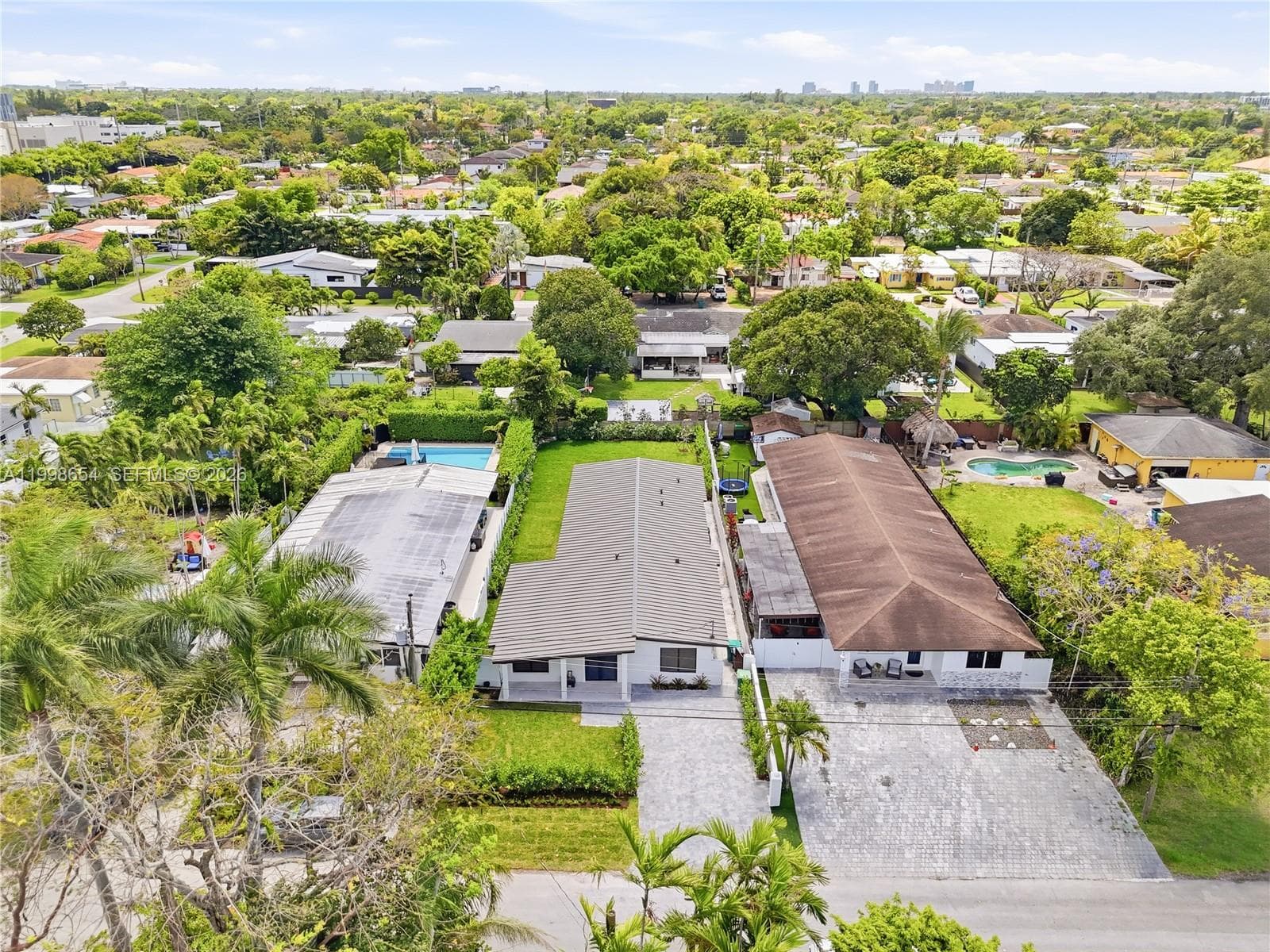 6332 SW 28th St, Miami FL 33155 — 35