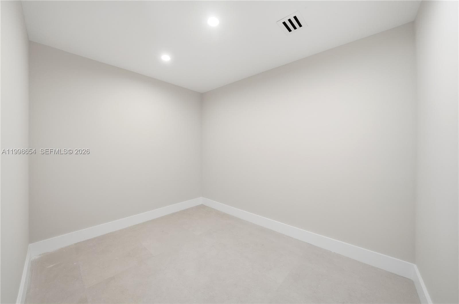 6332 SW 28th St, Miami FL 33155 — 25