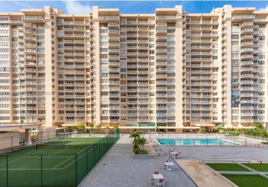 18041 Biscayne Blvd # 1104, Aventura FL 33160 — 8