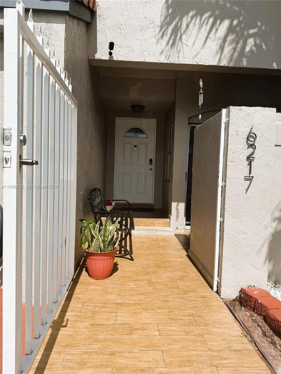 6217 SW 128th Pl, Miami FL 33183 — 3