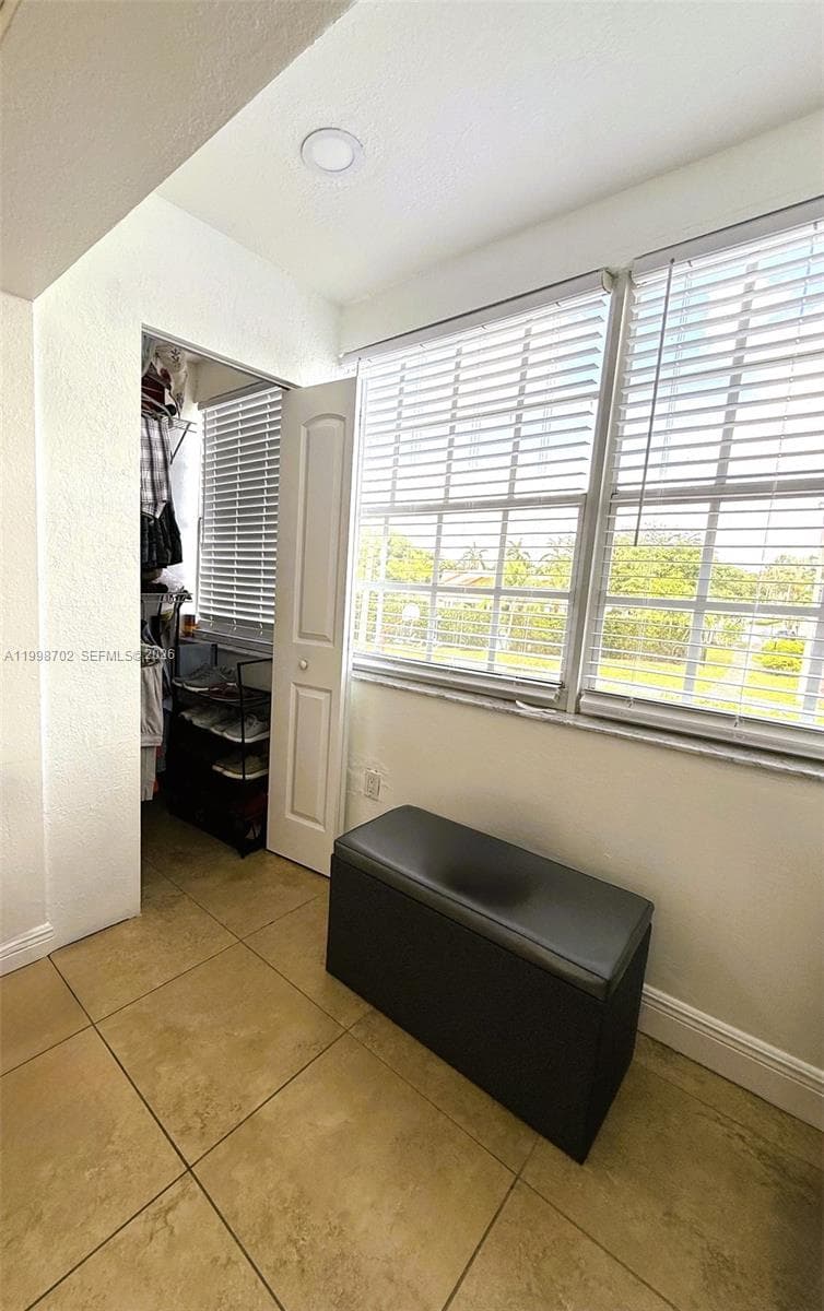 6217 SW 128th Pl, Miami FL 33183 — 33