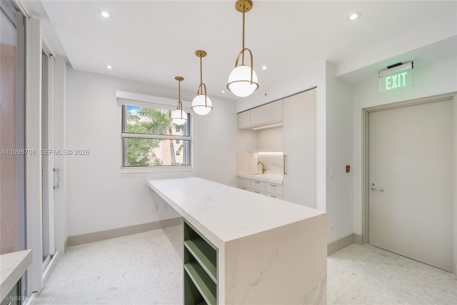 Lake Villa Two Condo, Key Biscayne, FL — 10