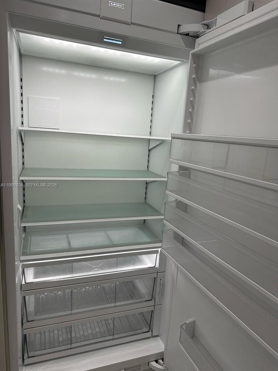 Lake Villa Two Condo, Key Biscayne, FL — 8
