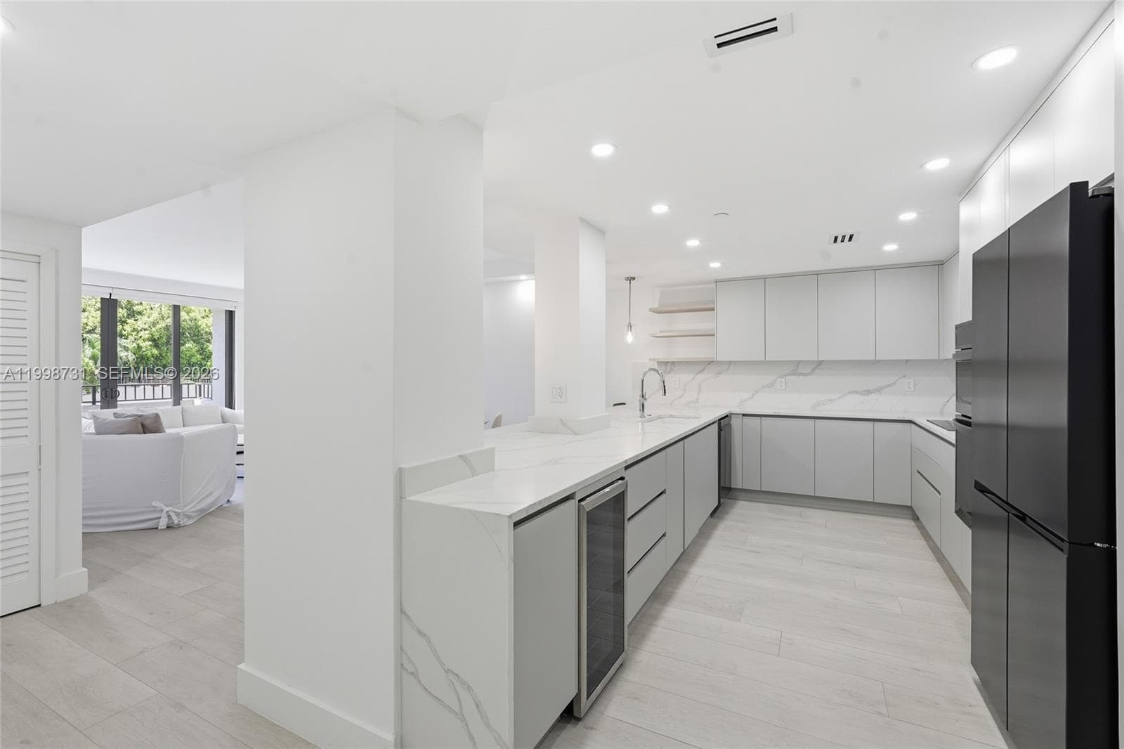 251 Crandon Blvd # 202, Key Biscayne FL 33149 — 2
