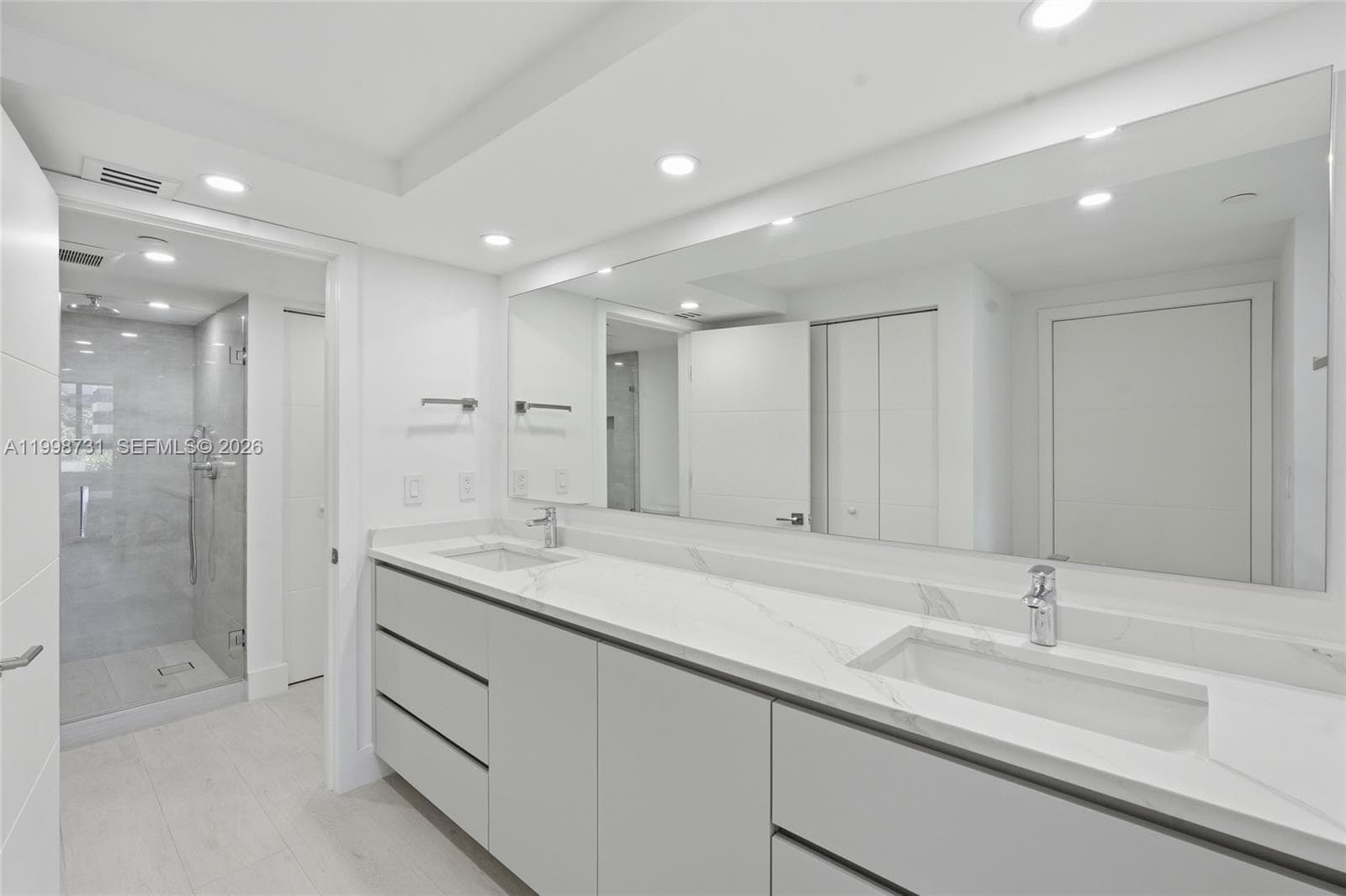 251 Crandon Blvd # 202, Key Biscayne FL 33149 — 18