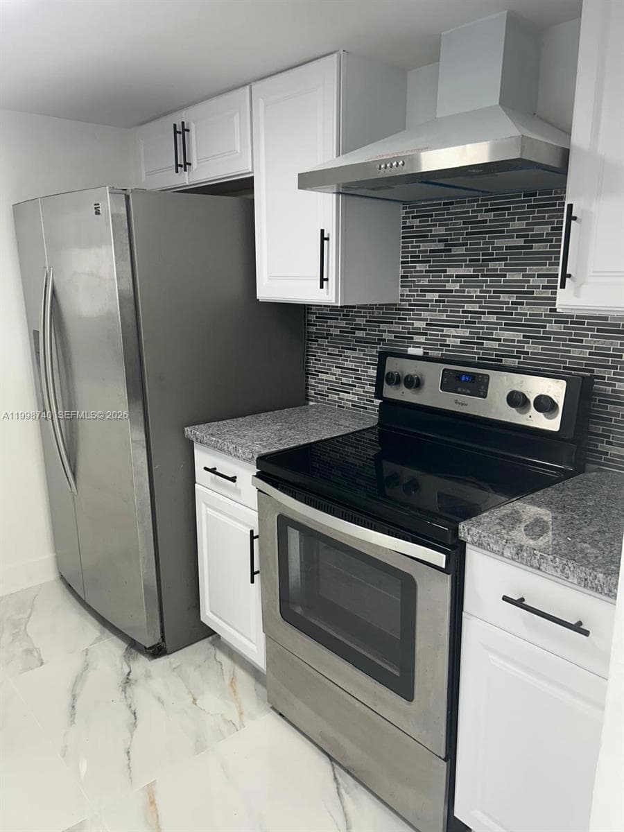 4215 NW 197th St, Miami Gardens FL 33055 — 1