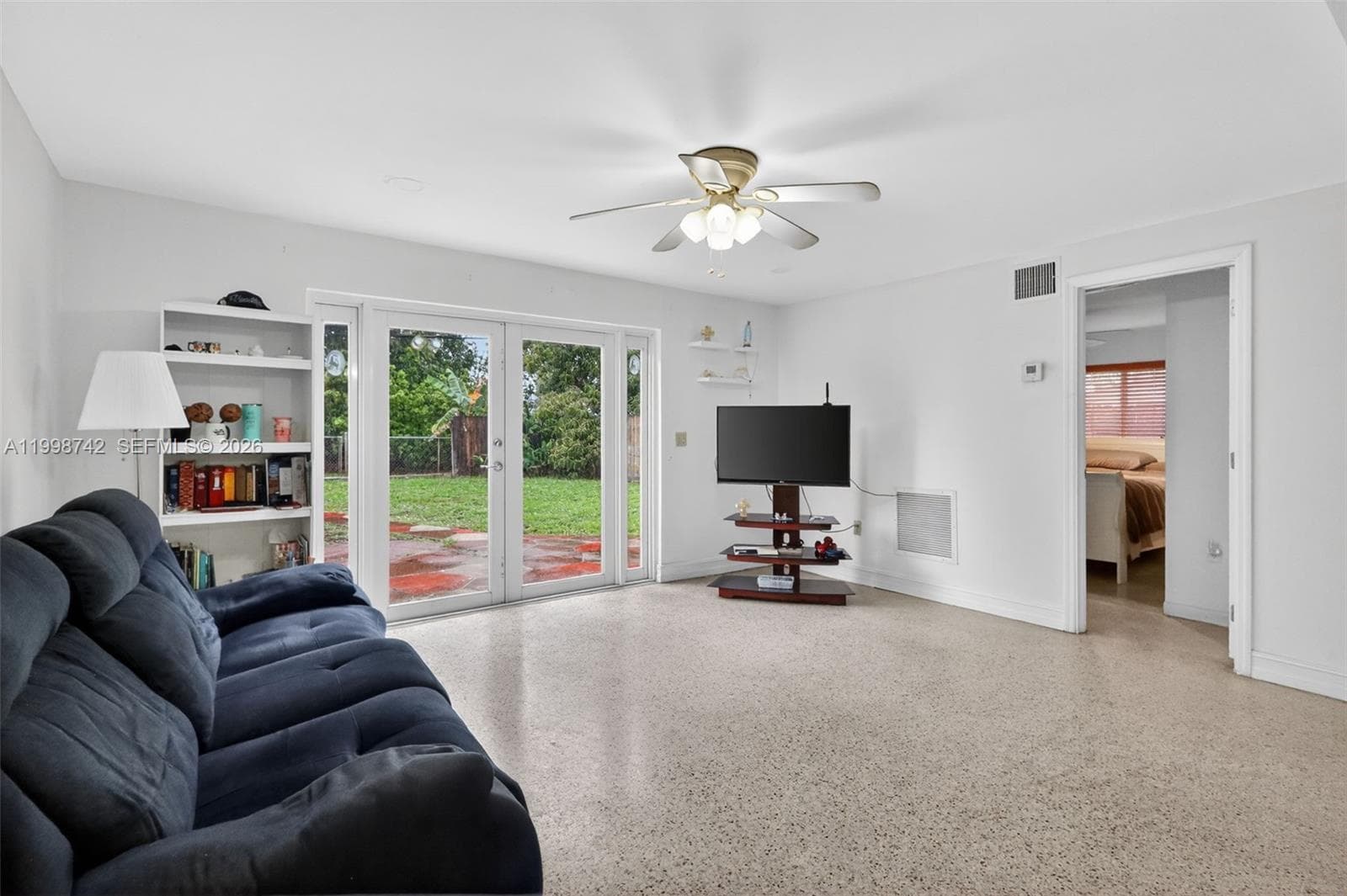 733 W 33rd St, Hialeah FL 33012 — 26
