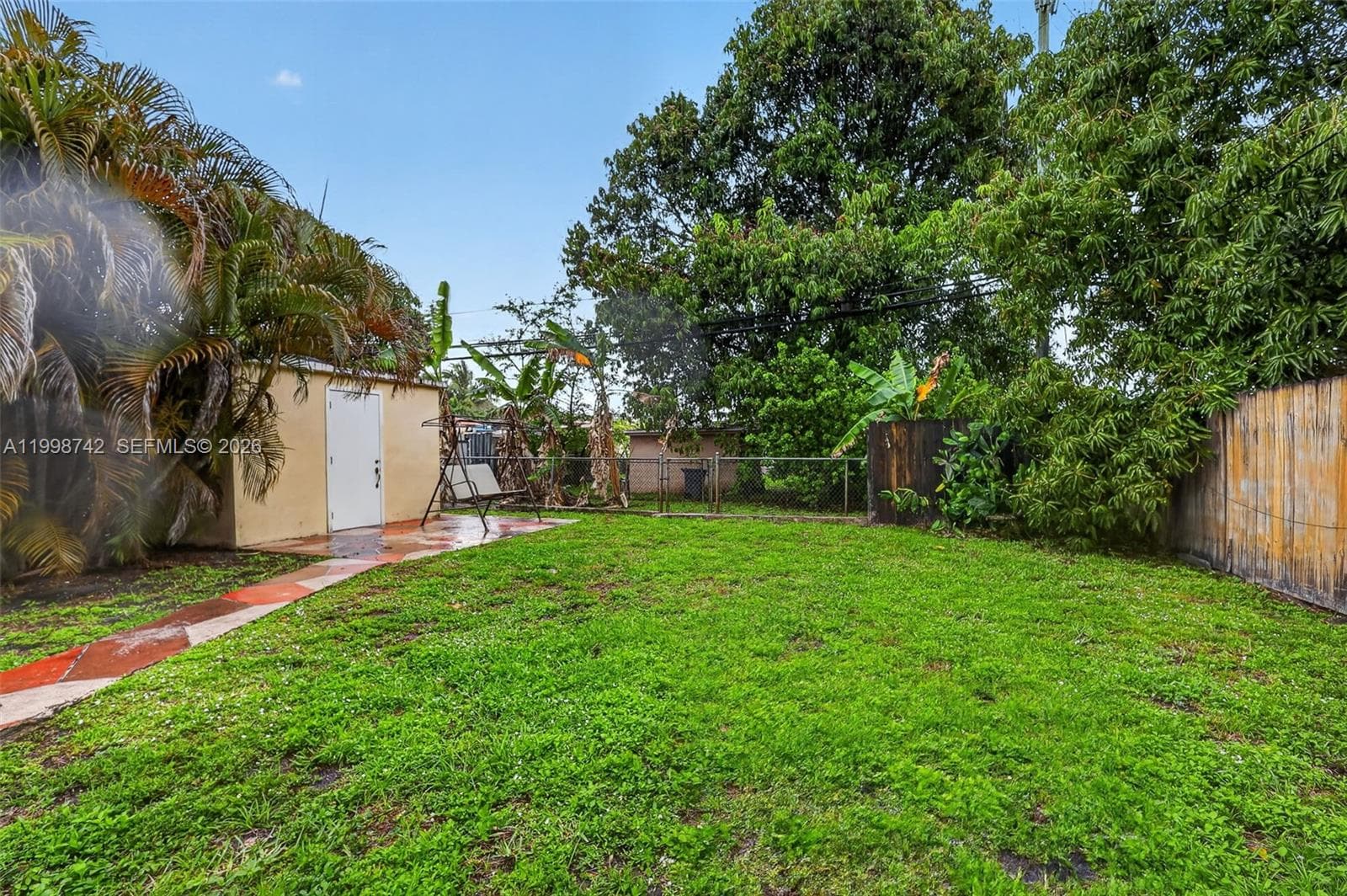 733 W 33rd St, Hialeah FL 33012 — 36