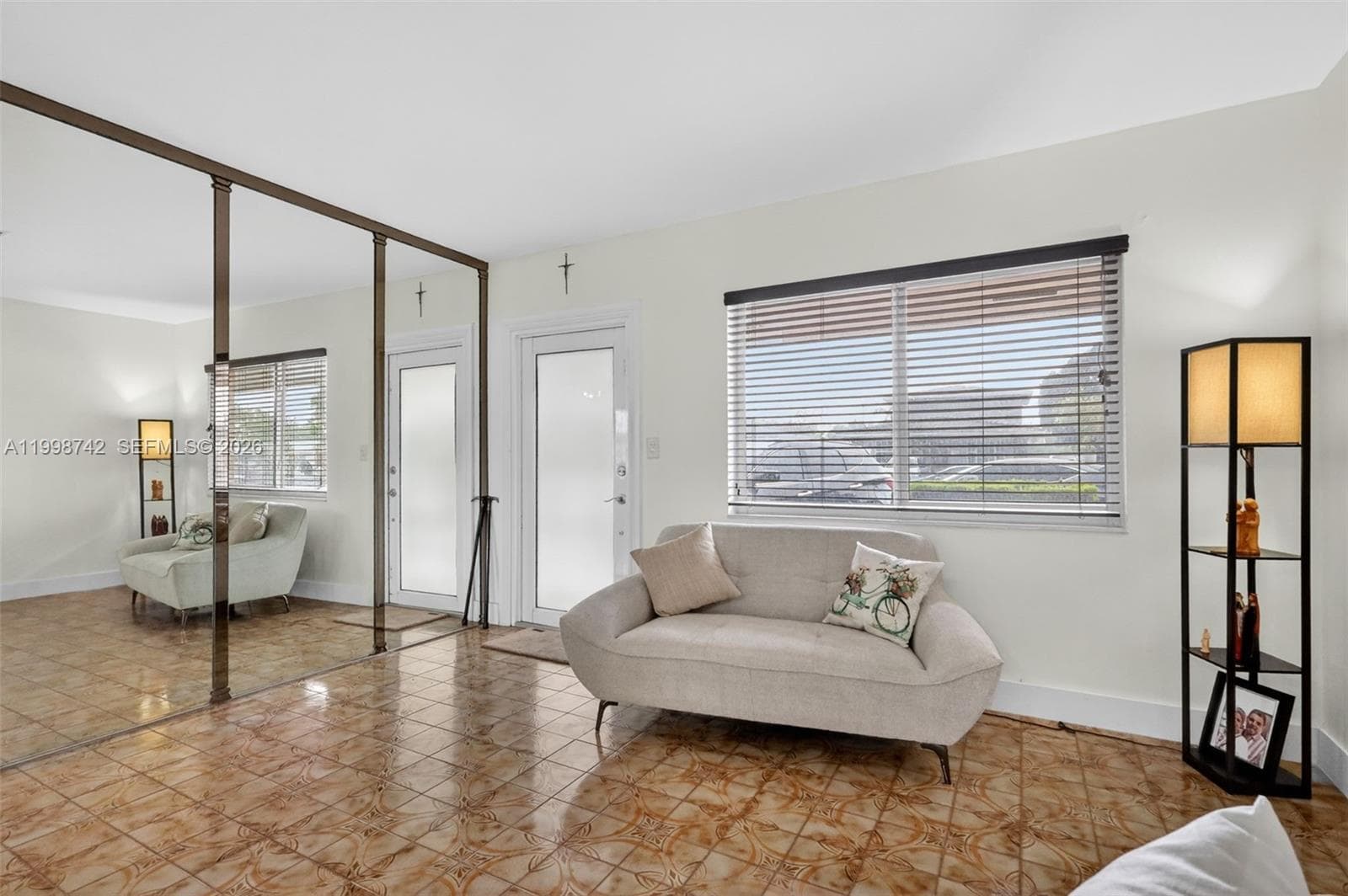 733 W 33rd St, Hialeah FL 33012 — 5